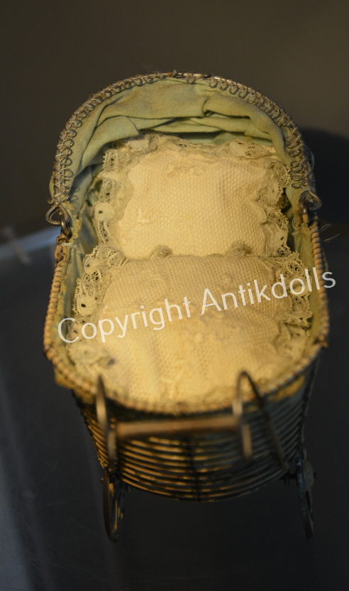 Puppenwagen Puppenwagen